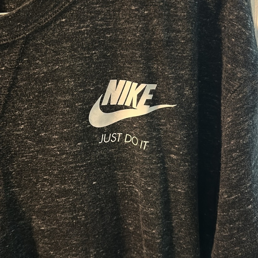 Nike dress - Picture 2 of 3